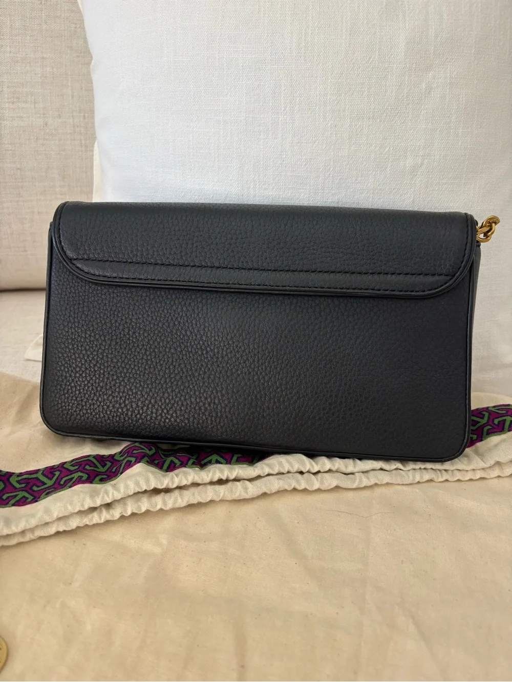 🍃🦋 Tory Burch Black Leather Flap Crossbody with Gold Chain